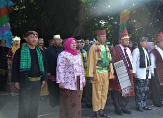 Gunakan Baju Adat Nusantara, Pemkot Bekasi Gelorakan Pancasila Di Upacara HUT Kota Bekasi ke 23 (Bekasikota.go.id)