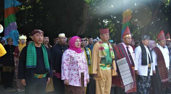 Gunakan Baju Adat Nusantara, Pemkot Bekasi Gelorakan Pancasila Di Upacara HUT Kota Bekasi ke 23 (Bekasikota.go.id)