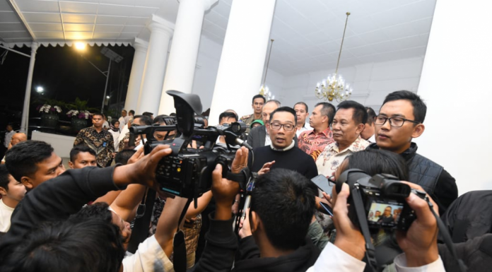 Jabar darurat COVID 19, Kang Emil Perintahkan Polisi Tindak Penimbun Masker (Jabarprov.go.id)