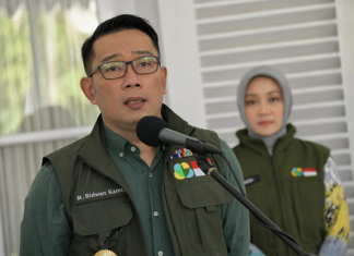 COVID 19, Kang Emil Bagikan 1 Juta Masker Ke Puskesmas (jabarprov.go.id)