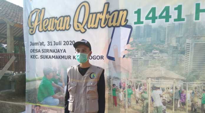 Akhyar Bahtiar Tokoh Pemuda Desa Sirnajaya Sukamakmur Bogor. Foto : Hatta