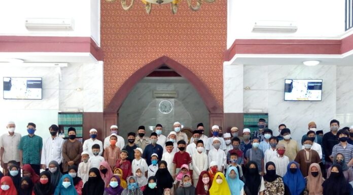 Santunan Yatim di Masjid Al Anshor Jakasampurna