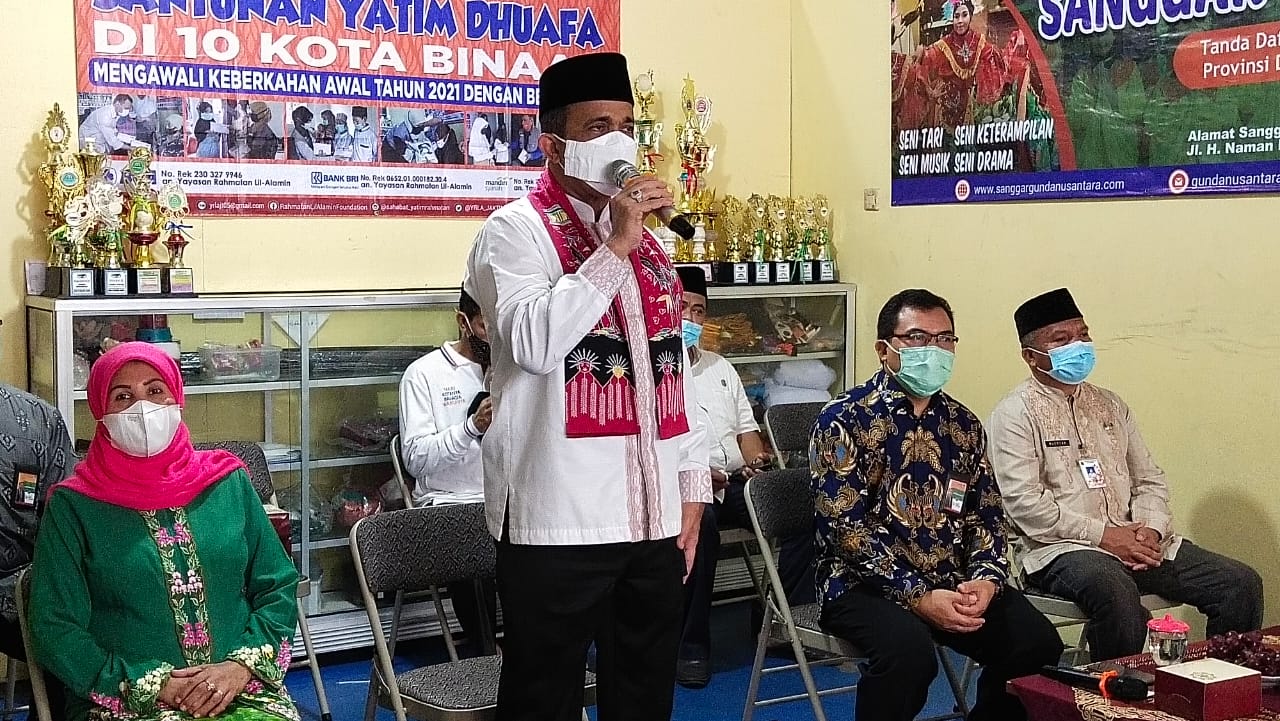 Wali Kota Jakarta Timur Kunjungi Anak-anak Yatim Yayasan Rahmatan Lil Alamin