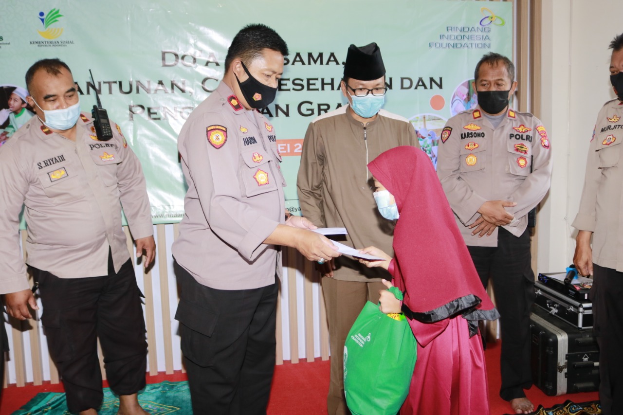 Yayasan Rindang Indonesia Gelar Cek Kesehatan Gratis dan Santunan Yatim