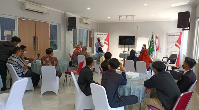 Rindang Indonesia dan Pena Institute Gelar Pelatihan Pembuatan Film Pendek Bareng Nick Siahaan