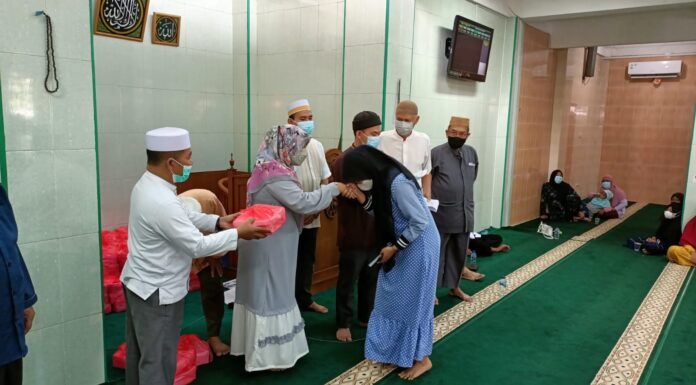 Santunan 155 Anak Yatim di BSK Kayuringin Jaya